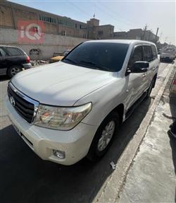 تۆیۆتا لاند کروزەر